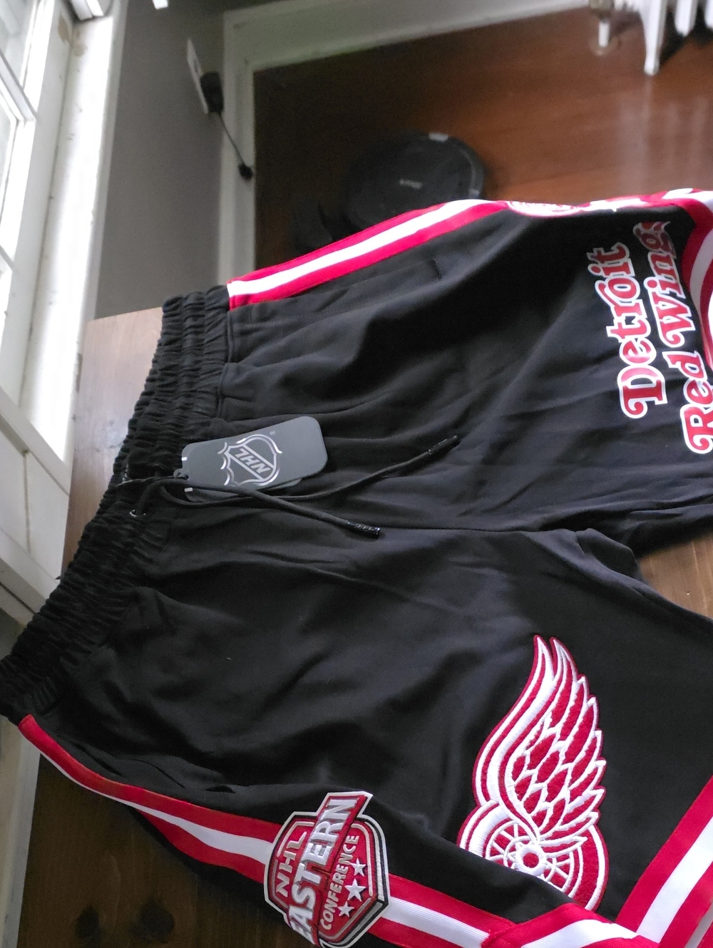 NHL Black Red White Detroit Red Wings Athletic Shorts
